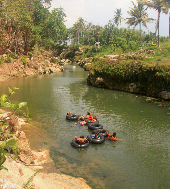 River Tubing Sungai Oyo