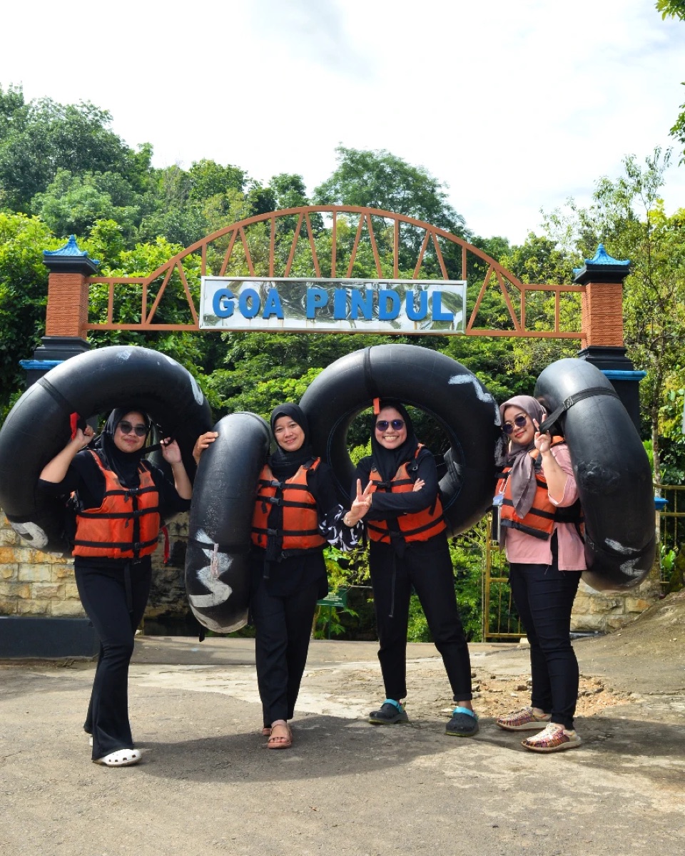 Pengunjung wisata Goa Pindul Jogja Gunungkidul